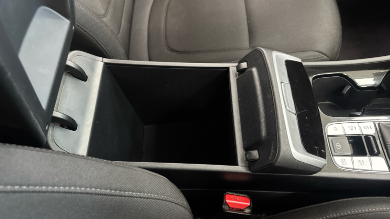 Hyundai TUCSON 1.6 TGDi 48V MHD SE Connect 5dr 2WD DCT Petrol Estate